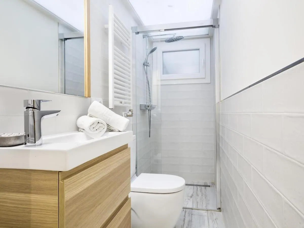 Sitges Spaces: Mediterranean Beachfront Apartments with Spacious Terrace 0*,
